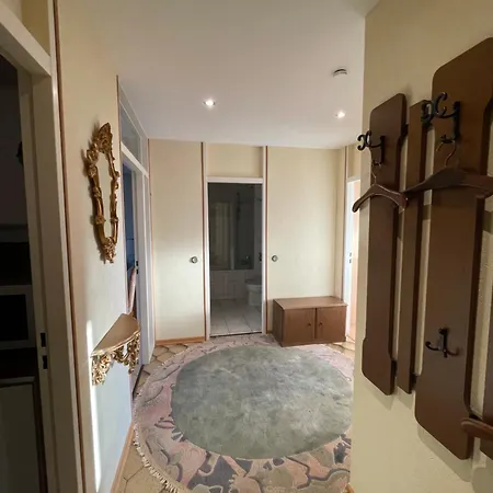 Apartment Zentrales Rooftop-apartment Mit Balkon Fuer Bis Zu 5 Personen Marl