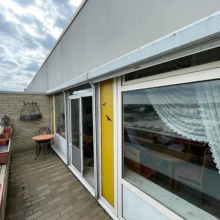 Zentrales Rooftop-apartment Mit Balkon Fuer Bis Zu 5 Personen