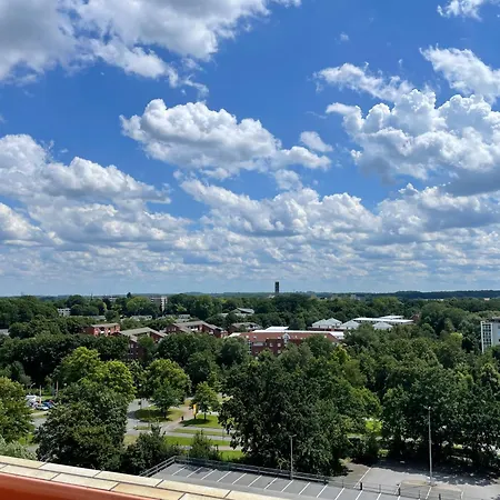 Zentrales Rooftop-apartment Mit Balkon Fuer Bis Zu 5 Personen Apartment Marl