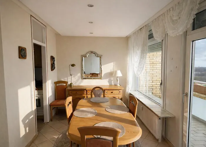 Zentrales Fuer Bis Zu 5 Personen Mit Balkon, Parkplatz, Waschmaschine & Direkten Einkaufsmoeglichkeiten Marl (Recklinghausen)