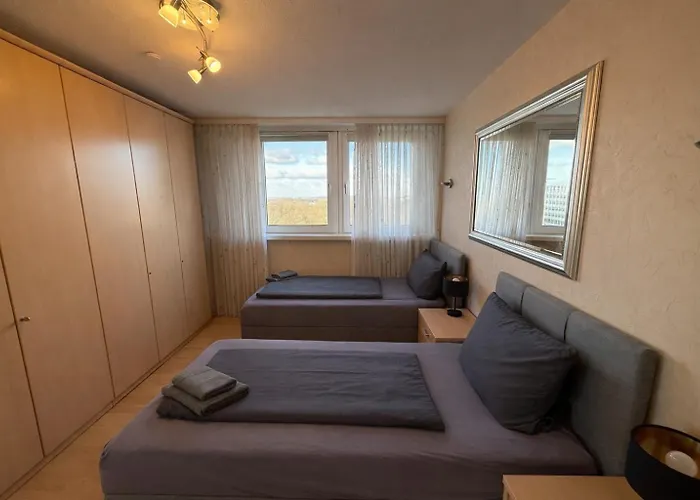 Zentrales Fuer Bis Zu 5 Personen Mit Balkon, Parkplatz, Waschmaschine & Direkten Einkaufsmoeglichkeiten Marl (Recklinghausen)