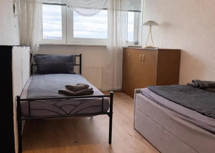 Zentrales Fuer Bis Zu 5 Personen Mit Balkon, Parkplatz, Waschmaschine & Direkten Einkaufsmoeglichkeiten Marl (Recklinghausen)